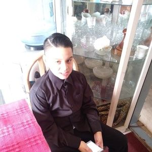 Meet your Posher, Alex